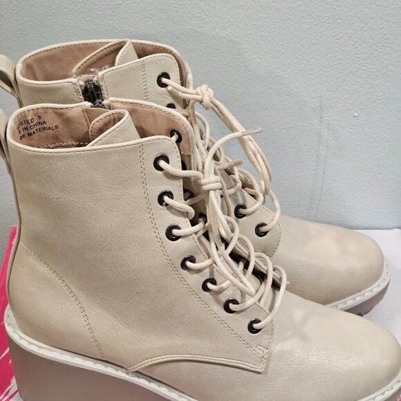 Hey Girl by Corky's Size 9 Ghosted Cream Women's New in Box Wedge Boots - Picture 6 of 14